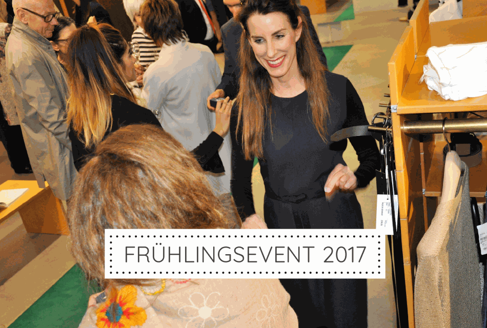 Frühlingsevent 2017 Verkäuferin bedient eine Kundin